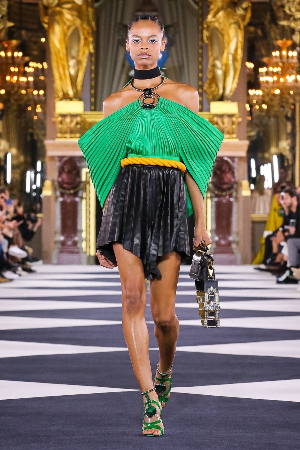 look plissado balmain primavera verão 2020